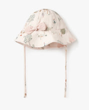 Load image into Gallery viewer, Garden Picnic Organic Muslin Bubble
