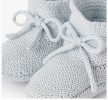 Load image into Gallery viewer, Blue Knit Booties by Elegant Baby
