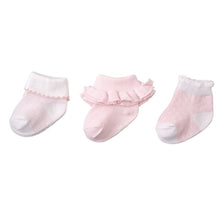 Load image into Gallery viewer, Newborn pink socks
