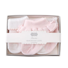 Load image into Gallery viewer, Newborn pink socks

