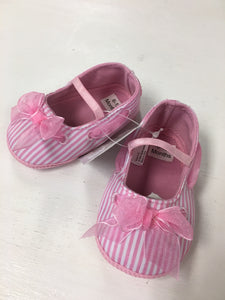 Pink strip crib shoes